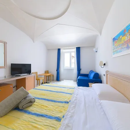 فندق Oriente & *