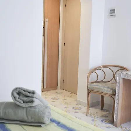 ホテル Oriente & *