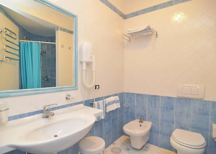 Отель Oriente & Искья