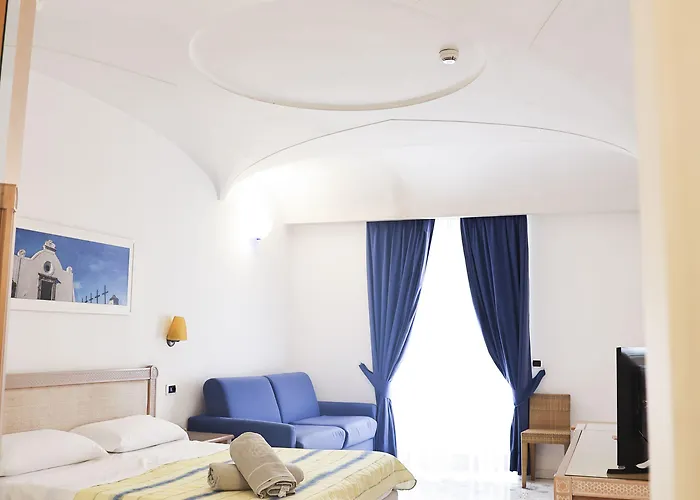 Oriente & * Искья