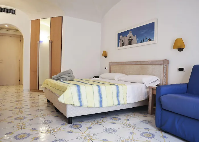 Oriente & Отель