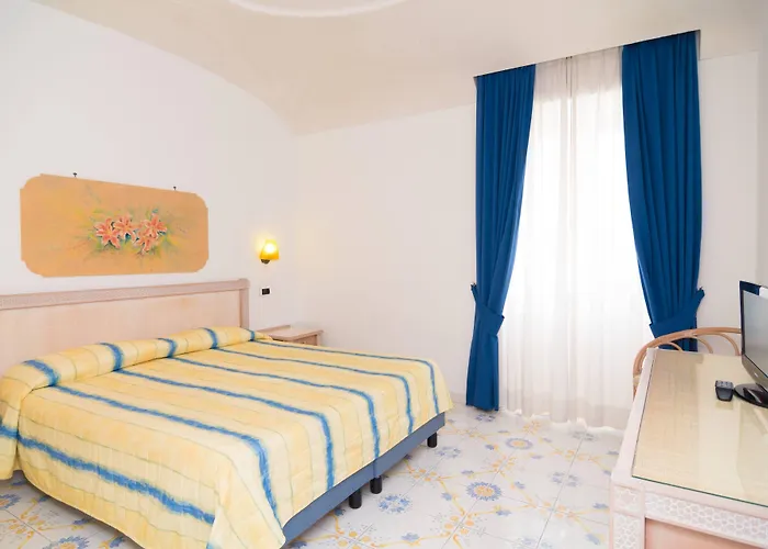 Oriente & * Искья