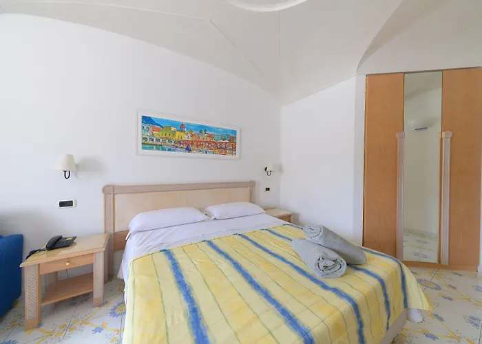 Oriente & Отель *